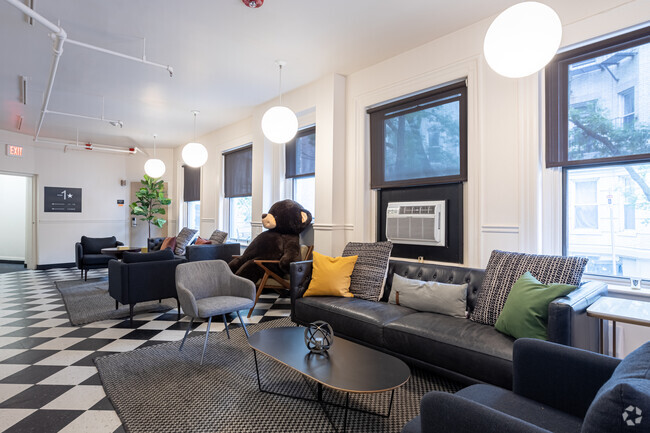 Lobby - FOUND Study Boston | Student Housing