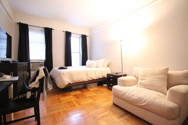 Floorplan - 200 East 26th Street