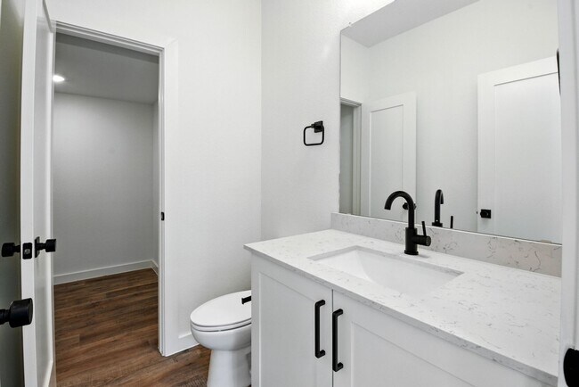 Building Photo - Elevated Living in Sundera at River Ranch | 4 Weeks Free