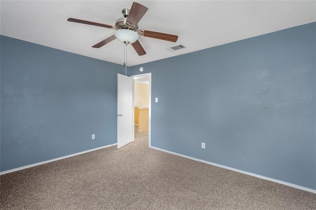 Building Photo - 2609 Jason Dr