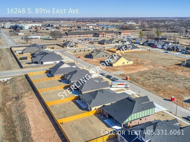 Building Photo - 16248 S 89th E Ave