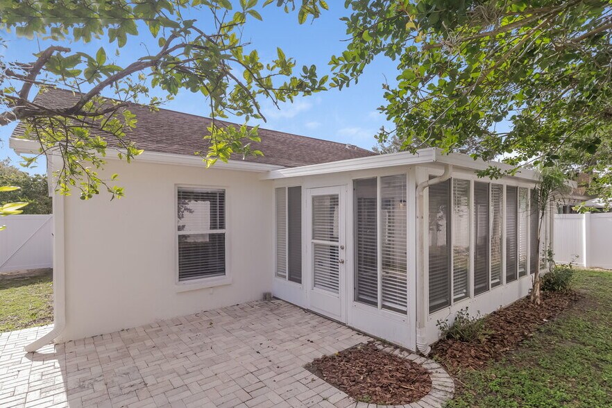 Building Photo - 4726 Limerick Dr