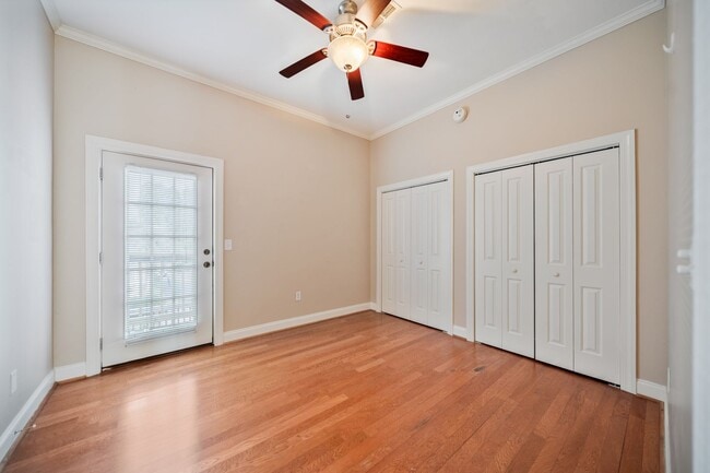 Building Photo - Charming 2-bedroom Condo- Old Shandon