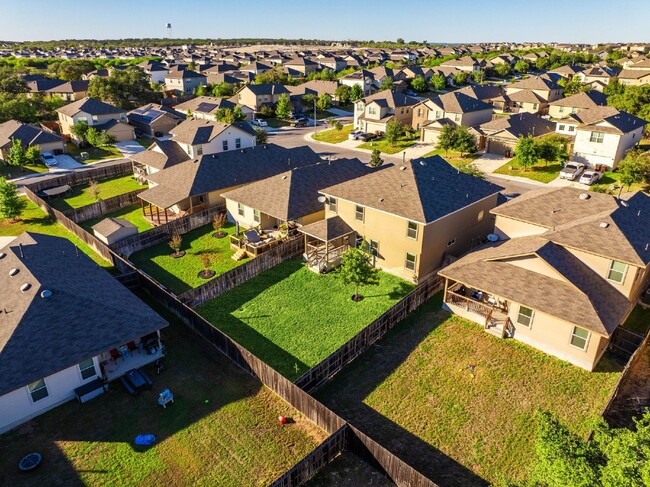 Building Photo - Welcome Home to Your Rental Home Retreat!