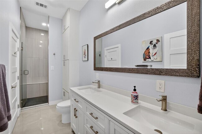 Building Photo - 3627 Stoneridge Rd