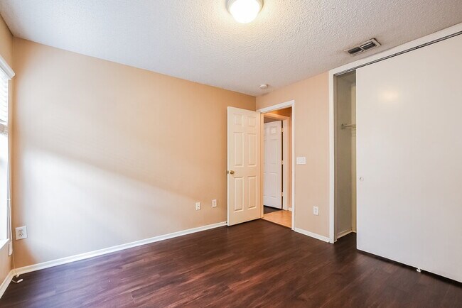 Building Photo - 3072 Natoma Way