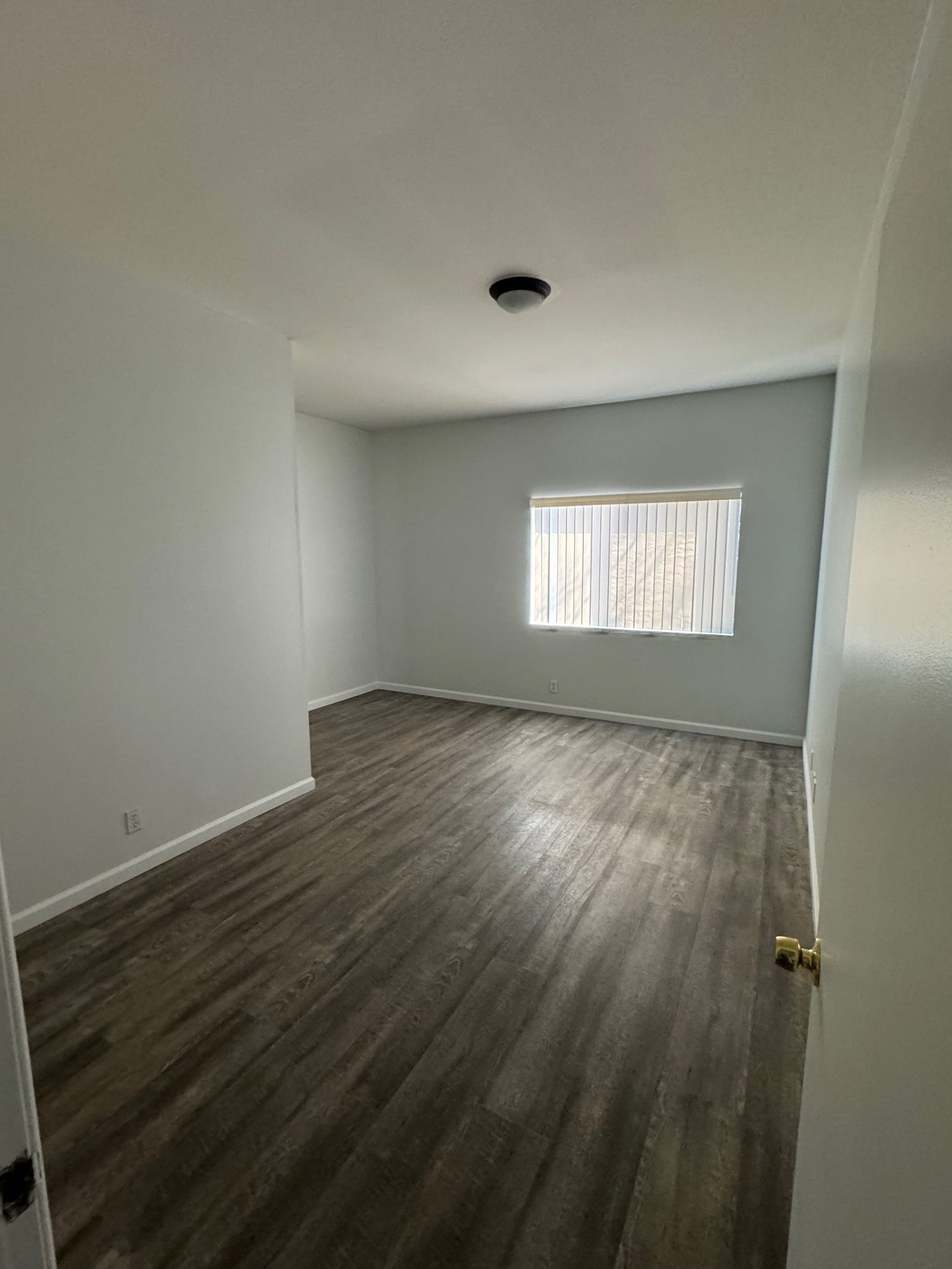 Building Photo - 1635 E Washington Blvd