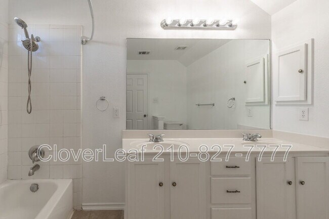 Building Photo - 3329 Bluebird Ridge Dr