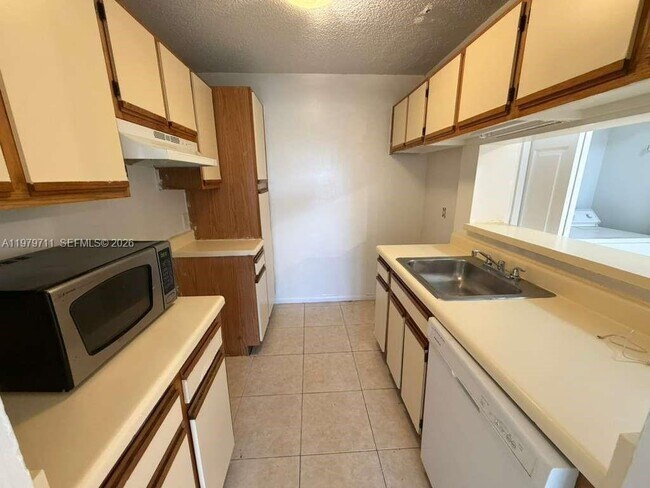 Building Photo - 4241 W McNab Rd