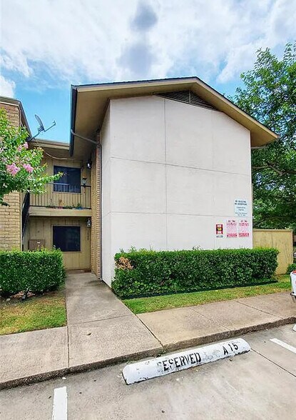 Exterior & Reserved Parking spot - A15 - 5607 Harvest Hill Rd