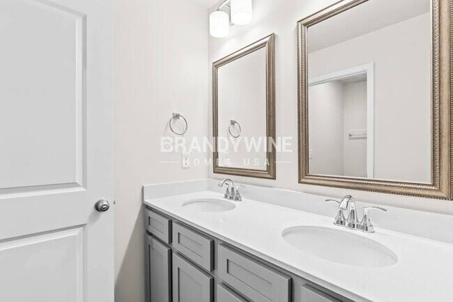 Building Photo - 917 Hayston Wy