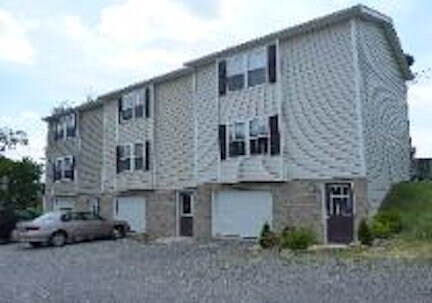 Building Photo - 242 Fairground Rd