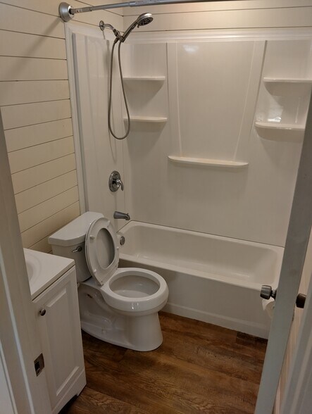 Building Photo - 2305 86th Ave