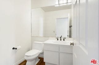 Building Photo - 11636 Montana Ave