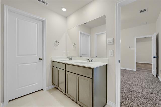 Building Photo - 804 Honey Maple St