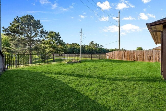 Building Photo - 3027 Lockeridge Village Dr
