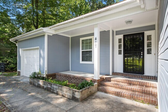 Building Photo - 417 Foxhall Dr