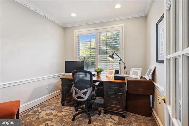 Building Photo - 20366 Fallsway Terrace