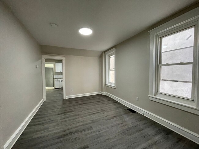 Building Photo - Spacious 3 Bedroom 2 Bath in Darby