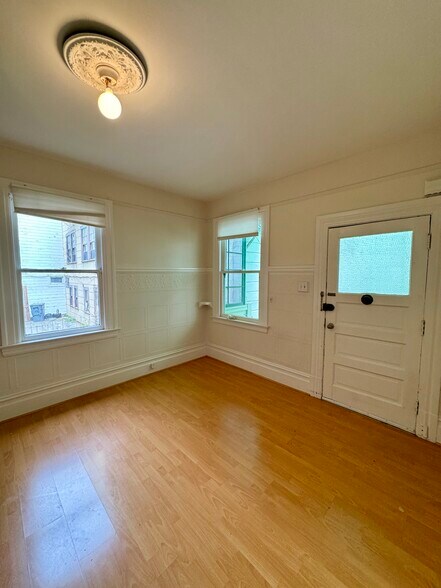 Building Photo - 1418 Pacific Ave