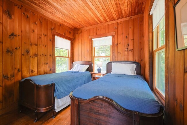 Building Photo - Winter Rental: Tidebend – Exceptional 6-Bedroom Home Overlooking the Annisquam River