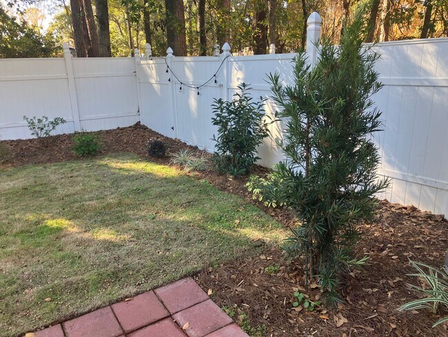 Building Photo - 3BR / 2.5 BA  At Bluffton Park