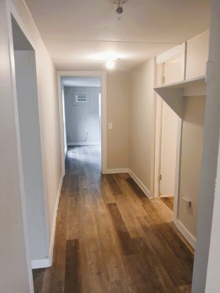Building Photo - 109 Harmons Way