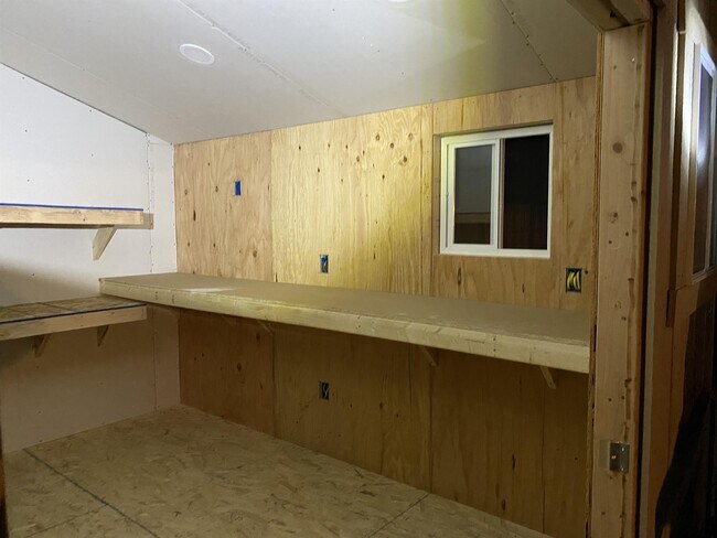 Building Photo - 1713 El Paseo Dr