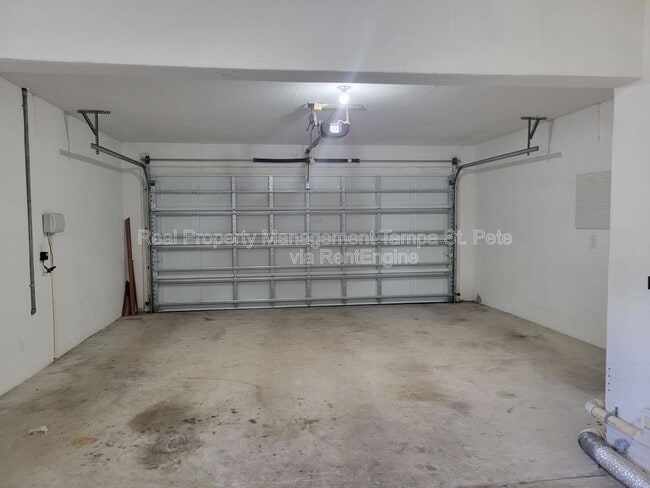 Building Photo - 1835 Nursery Rd