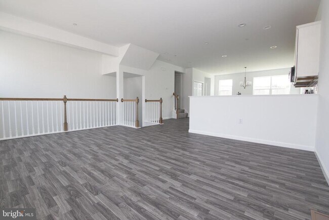 Building Photo - 1817 Shady Ln