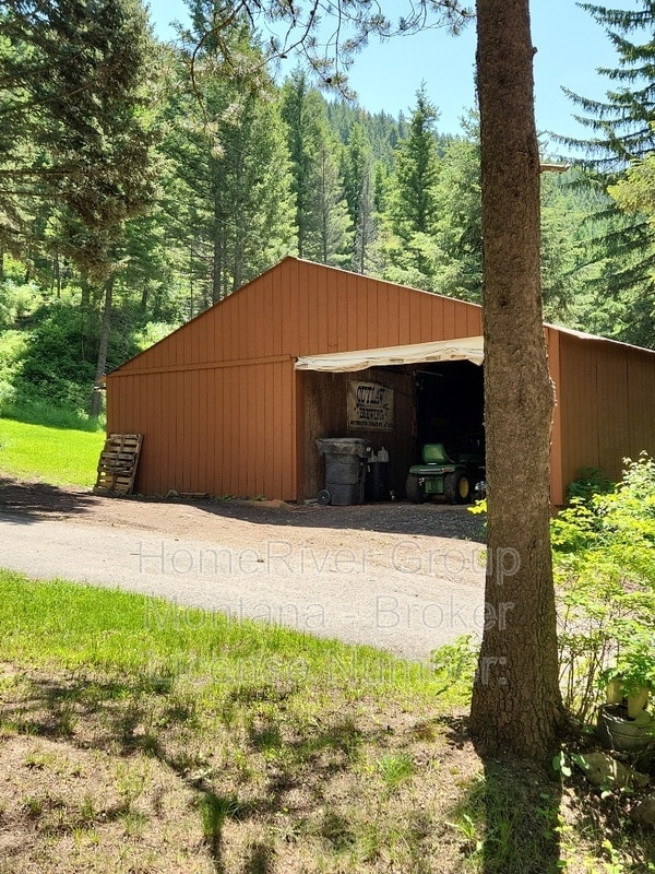 Building Photo - 11100 Grant Creek Rd