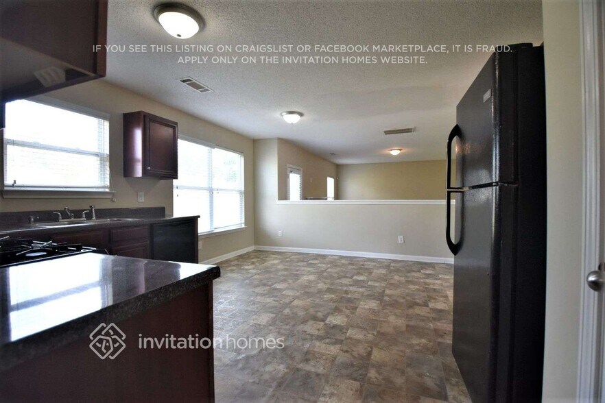 Building Photo - 3632 Rosebud Park Dr