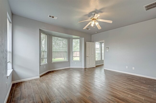 Building Photo - 3306 Stratford Pointe Dr