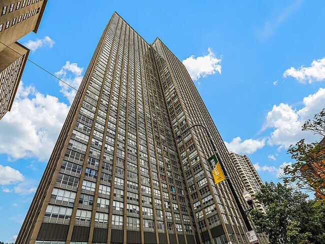 Building Photo - 655 W Irving Park Rd