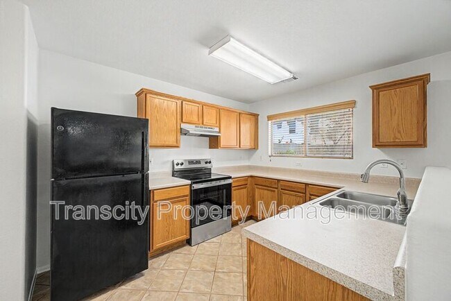 Building Photo - 2755 S Southwind Dr