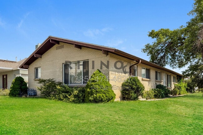 Building Photo - 3907 1040 E
