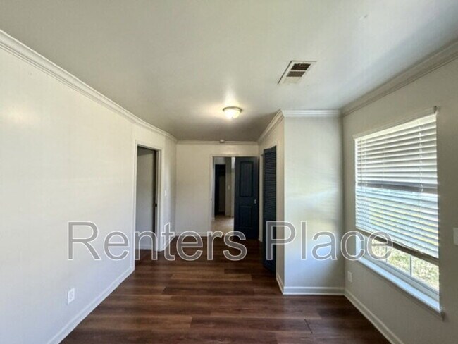 Building Photo - 4308 E 4th Pl