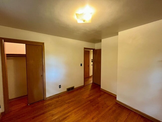 Building Photo - 3 Bed 1 Bath Single Family Home in Wausau