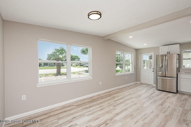 Building Photo - 2626 Sarno Rd