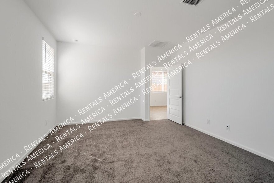 Building Photo - 3489 E Ridley Rd