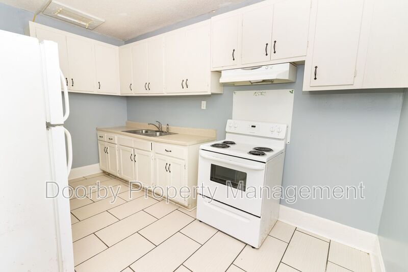 Building Photo - 3813 Central Ave