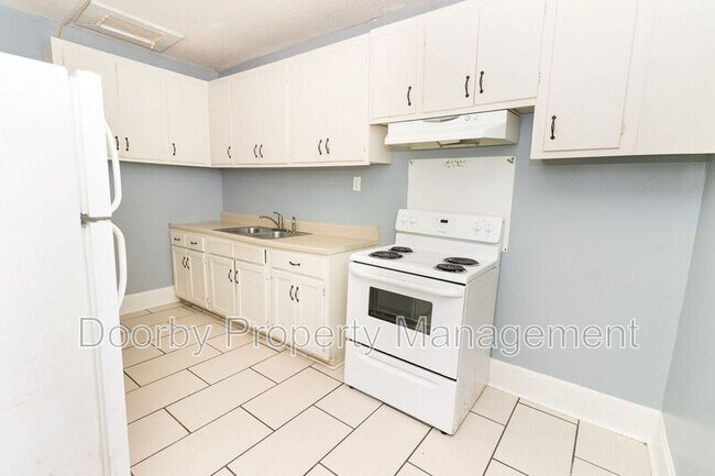 Building Photo - 3813 Central Ave