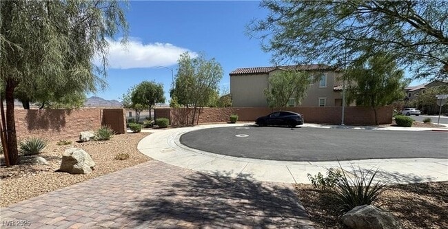 Building Photo - 6387 Ashland Crst St