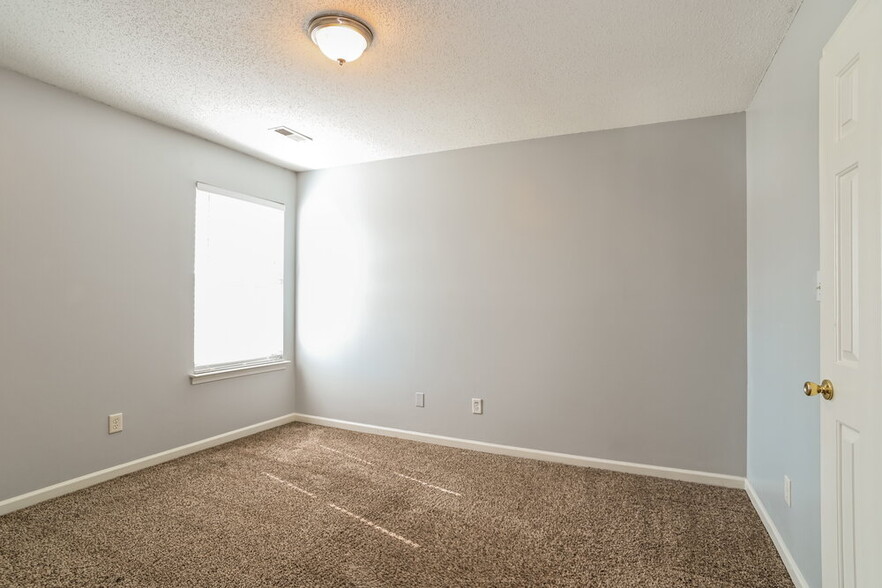 Building Photo - 12112 Chantress Ln