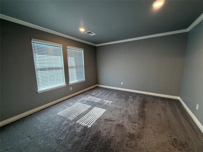 Building Photo - 15717 Caney Dr