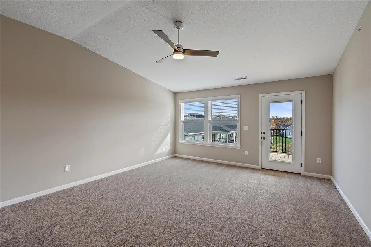 Building Photo - 610 Foxhill Dr