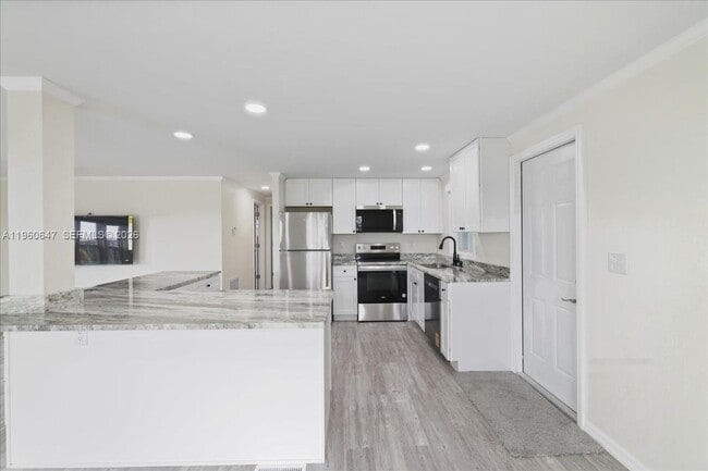 Building Photo - 62 Kiowa