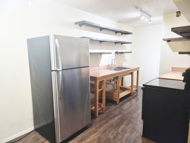 Building Photo - Great Condo in Golden