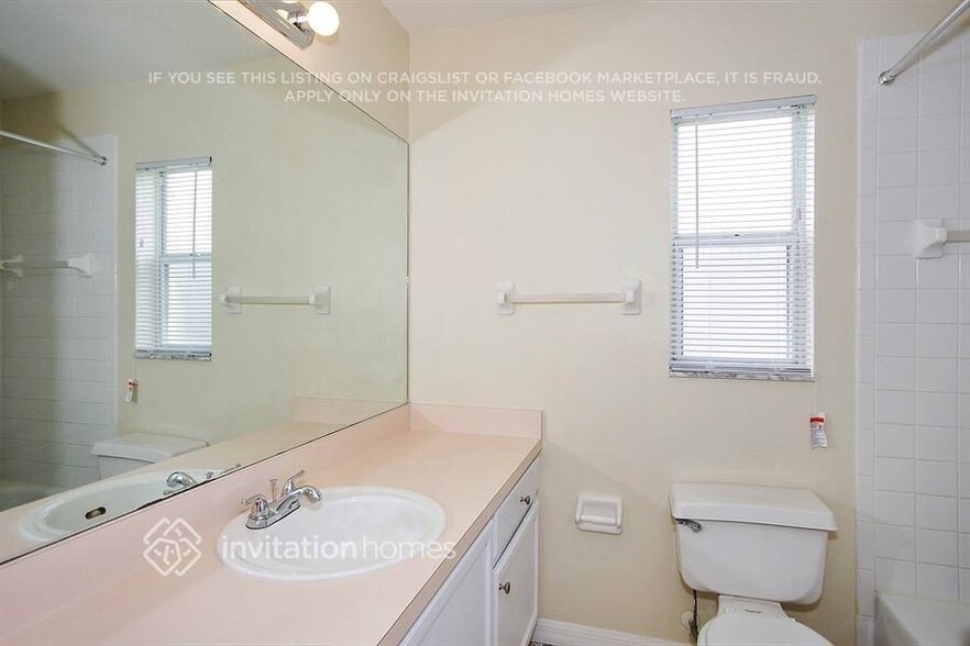 Building Photo - 1537 Sunset View Cir