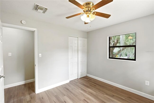 Building Photo - 36124 E Spring Lake Blvd